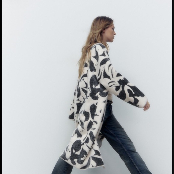 ZARA Jacquard Long Knit Oversized Cardigan Jacket / Size XS-S - Picture 7 of 7